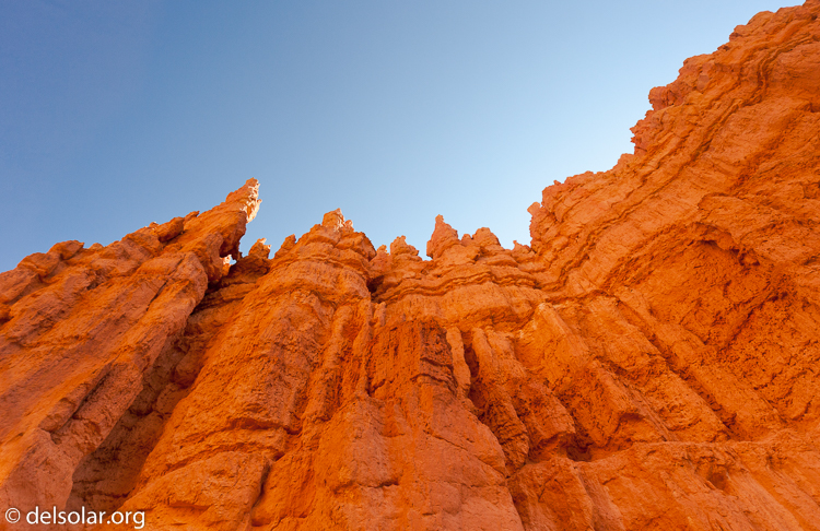 Canon EOS 5D Mark II  --  19 mm  --  12-24mm  