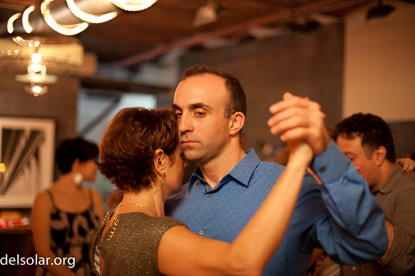 Canon EOS 5D Mark II - EF50mm f/1.4 USM