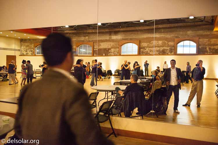 Canon EOS 5D Mark II  --  35 mm  --  35mm  