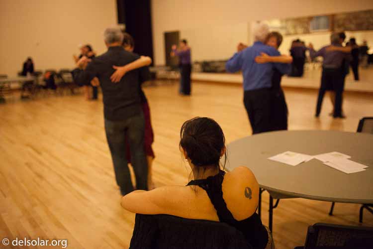 Canon EOS 5D Mark II  --  35 mm  --  35mm  