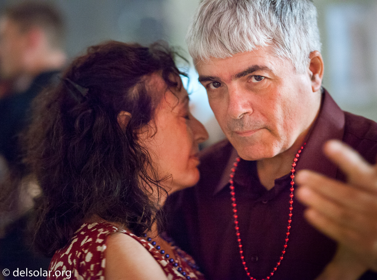 Canon EOS 5D Mark II  --  85 mm  --  EF85mm f/1.8 USM  