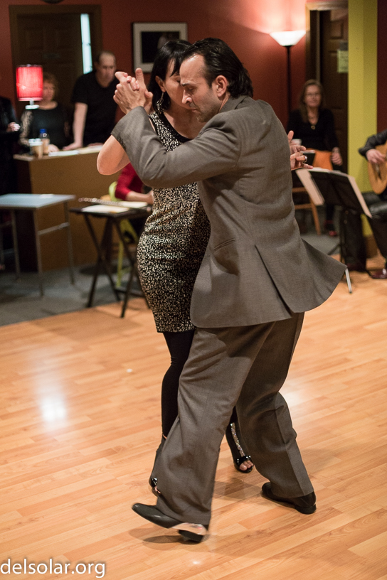 Canon EOS 5D Mark III - EF50mm f/1.4 USM