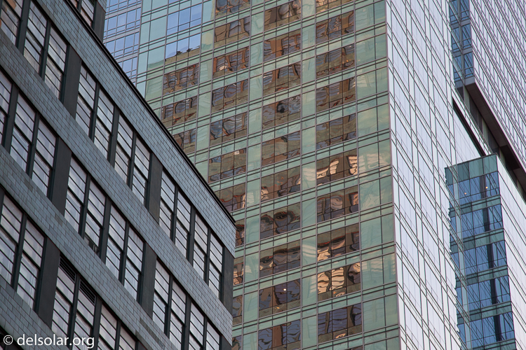 Canon EOS 5D Mark II  --  105 mm  --  EF24-105mm f/4L IS USM  